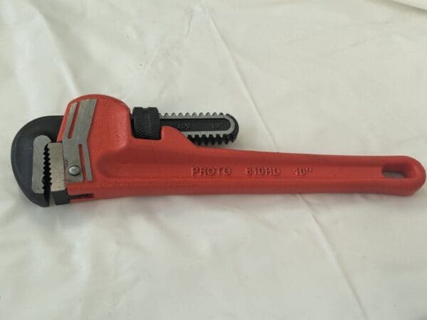 PROTO Straight Pipe Wrench: 10″ OAL, Steel J810HD