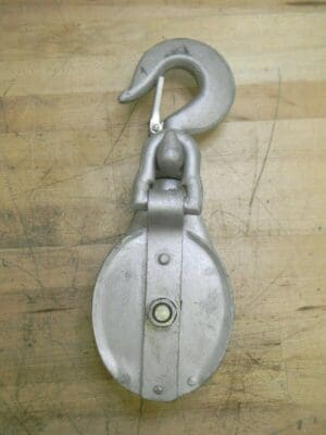 Swivel Hook and Latch for 1" Diam. Fibrous Rope 4800 lb. Capacity