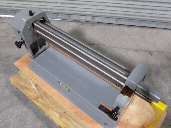 Enco Manual Bench Slip Roll 24" Max. Width 20 Ga. Capacity 414-2400