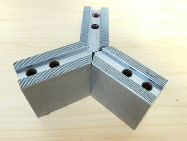 H & R Square Soft Lathe Chuck Jaw Serrated 1.5mm x 60° Qty 3 Pcs 82-3.5-P