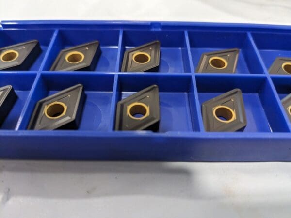 SUMITOMO Turning Insert: DNMG433EGZ AC405K carbide 192QCAG