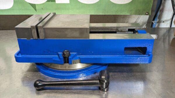 Machine Vise Horizontal Swivel Base 8″ Jaw Width 2″ Jaw Height 1 Station 951-006