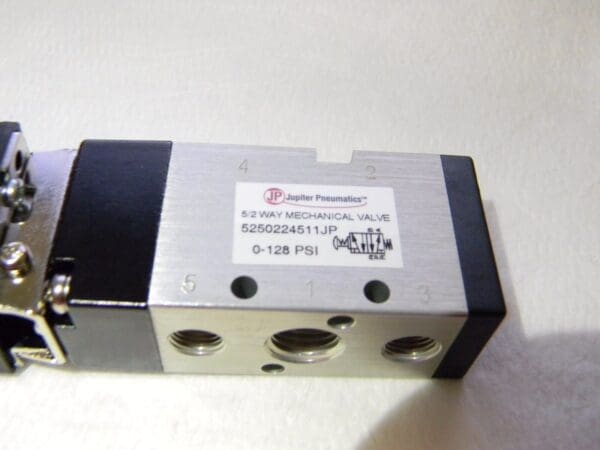 Jupiter Pneumatics 5-Way 1/4" NPT Mechanically Operated Air Valve 5250224511JP