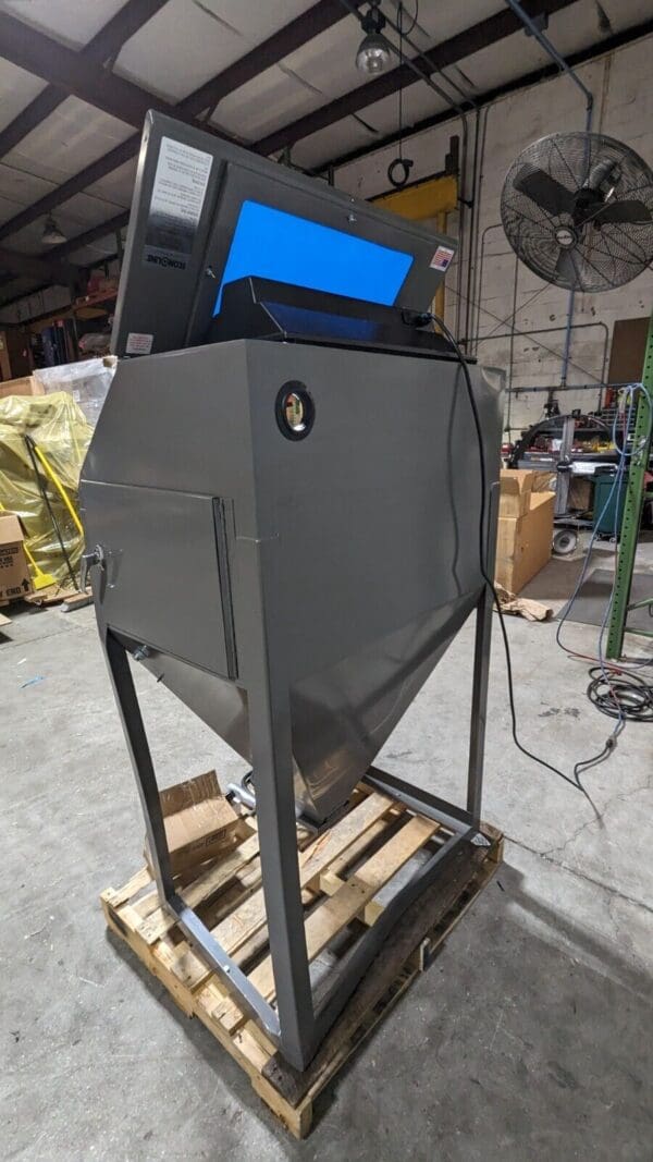 Econoline Abrasive Blast Cabinet Freestanding Sandblast Media 101694S-A Damaged