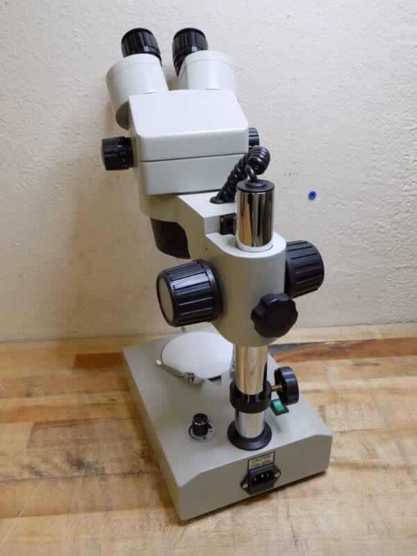 SPI Deluxe Stereo Microscope 6.5x - 45x Mag. Binocular Lens 12-504-7 Broken Lamp