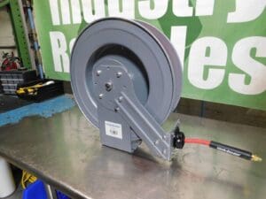 PRO-SOURCE Hose Reel with Hose 3/8″ ID x 50' Spring Retract 300 psi 1/4″ NPT Out