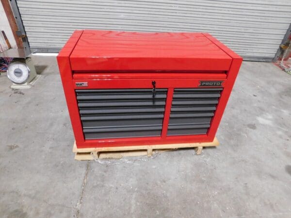 Proto Top Chest Tool Box 12 Drawer 41 x 22 x 27 Steel Red JSTV4228CD12RG Damage