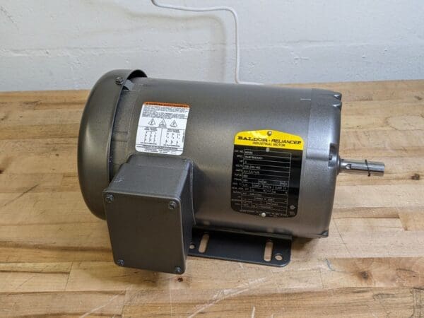 Baldor General Purpose Motor 1/2 HP 850 RPM 56H TEFC 208-230/460VAC 3 Ph M3560