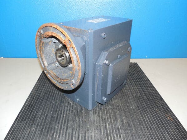 Morse Raider 10:1 Left Output C-face Worm Gear Reducer 325Q140L10