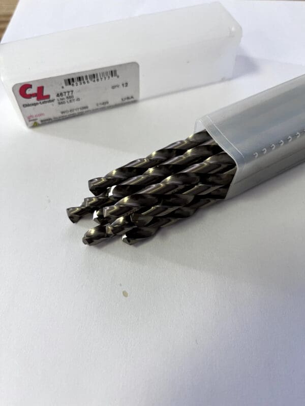 CHICAGO-LATROBE Jobber Length Drill Bit 0.2610″ Dia 135 &deg Point Cobalt Qty 12