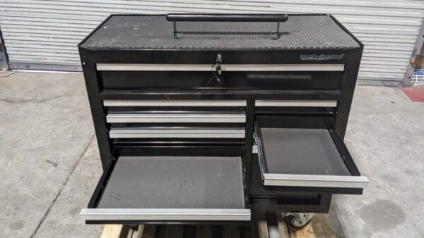 Steel Tool Roller Cabinet 11 Drawers 2500 lb Capacity Black AT42111CG-03A