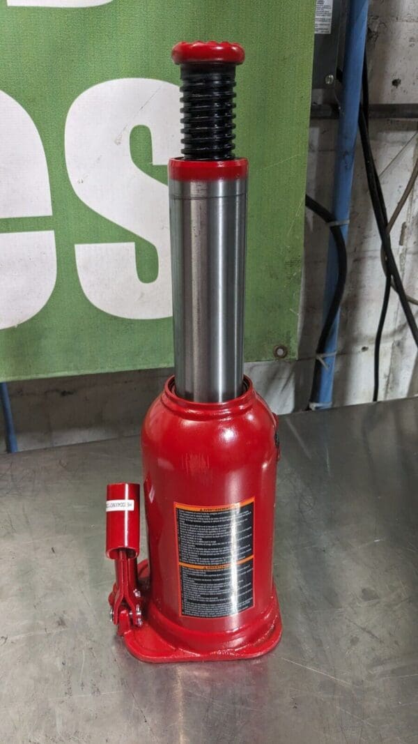 BIG RED Manual Bottle Screw Ratchet & Hydraulic Jack 20 Ton Load Cap T92003B