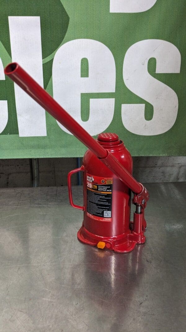 BIG RED Manual Bottle Screw Ratchet & Hydraulic Jack 20 Ton Load T92003B Damage