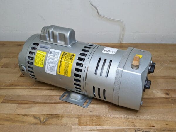 Gast Rotary Vane Compressor Vacuum Pump 3/4 HP 115/230v 1023101QG608NEX Damaged