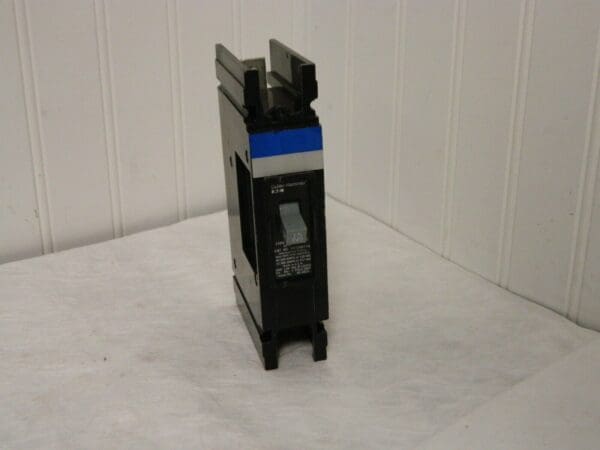 Cutler Hammer Circuit Breaker Take out Single Pole 15 Amp FS130015A