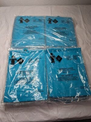 SAFETY ZONE Disposable Bib Apron: Green, PVC, 50″ OAL Qty 24 MG-20-50SZ