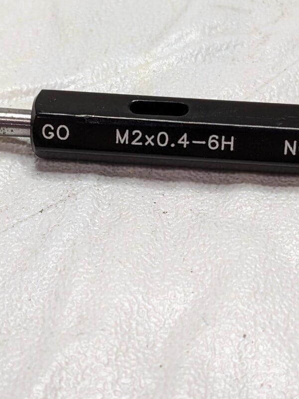 SPI Plug Thread Gage: M2x0.4 Thread, 6H, Go & No Go 37-180-7