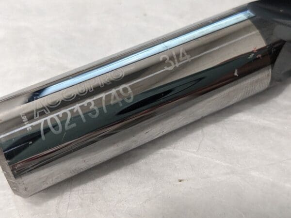 ACCUPRO Square End Mill: 3/4″ Dia, 2-1/2″ LOC, 4 Fl Solid Carbide 12180473