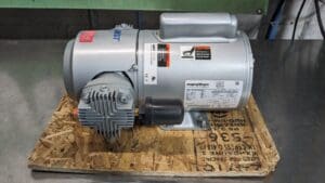 GAST 1/3 hp 2.4 CFM 100 Max psi Piston Compressor Pump 12 VDC Damaged