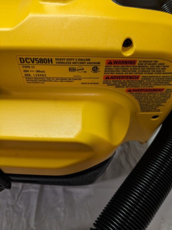 DEWALT Wet/Dry Vacuum 2.0 gal Washable Wet/Dry, Plastic Tank DCV580H TOOL ONLY