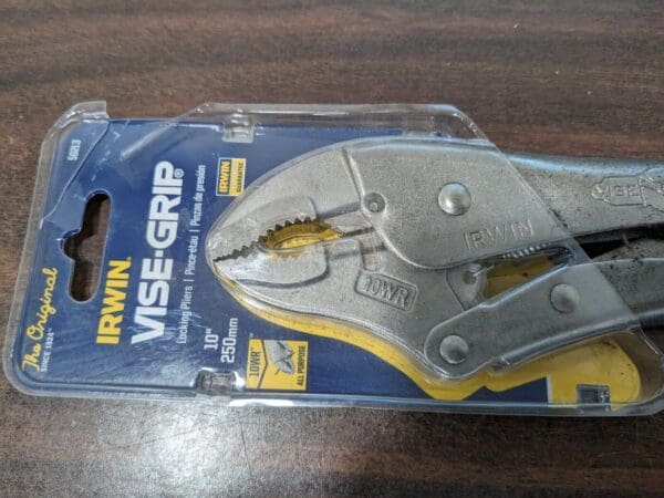 IRWIN Locking Plier: Curved Jaw 502L3