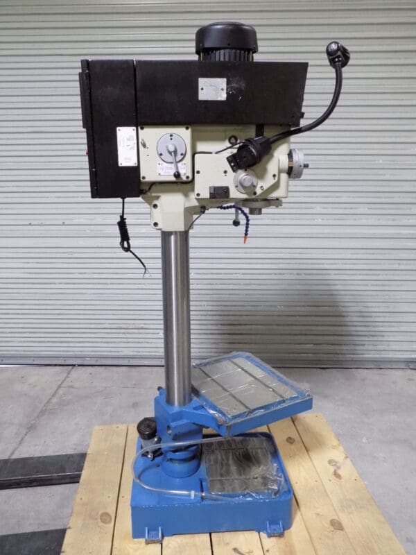 Baileigh Variable Speed Floor Drill Press 4MT 2 HP 220v 1 Ph DP-1500VS Damaged