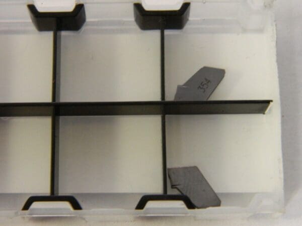 Iscar GFR IC354 Grade 0.0866" Cutting WDTH Carbide Cutoff Insert QTY 2 6002443