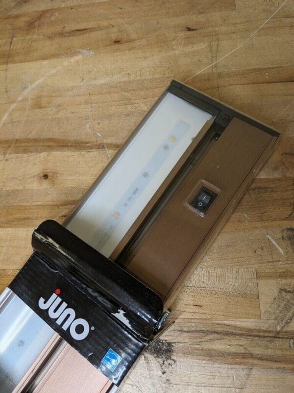 Juno Pro-Series LED 30" Bronze Undercabinet Light Fixture UPLED30-BZ