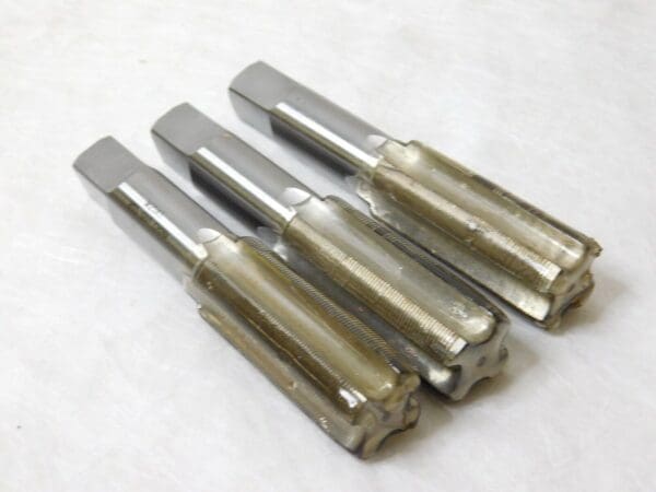 Interstate 3 Piece Bottoming Tap Set HSS RH Plug & Taper M25x1.00 09036484