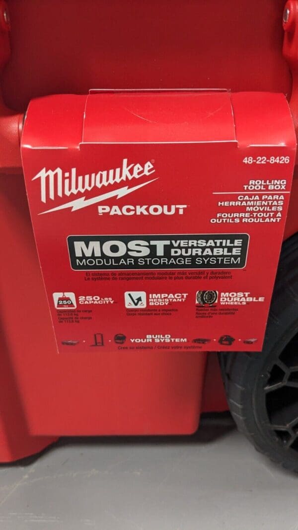 MILWAUKEE TOOL Metal Plastic & Rubber Tool Roller Cabinet 48-22-8426