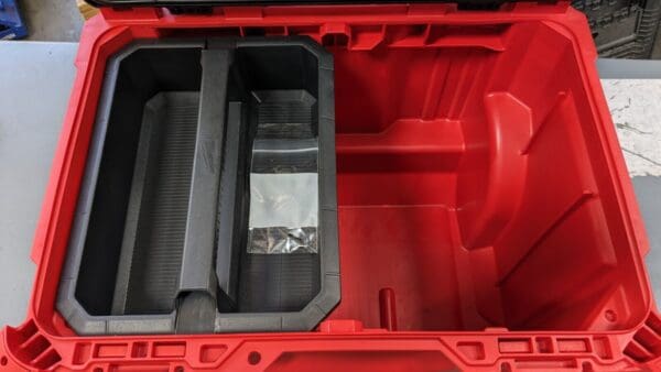 MILWAUKEE TOOL Metal Plastic & Rubber Tool Roller Cabinet 48-22-8426