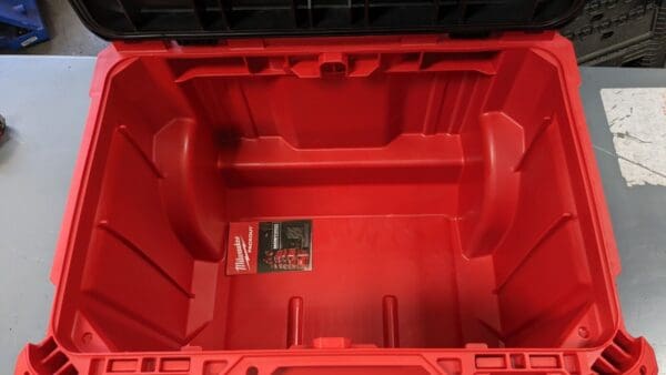 MILWAUKEE TOOL Metal Plastic & Rubber Tool Roller Cabinet 48-22-8426