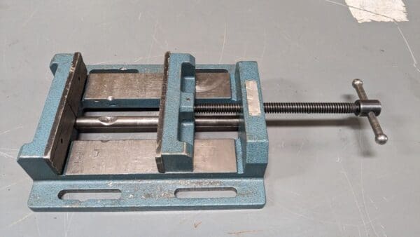 Gibraltar 8" Jaw Opening Cap x 2" Throat Horiz Drill Press Vise 428-84652 Damage