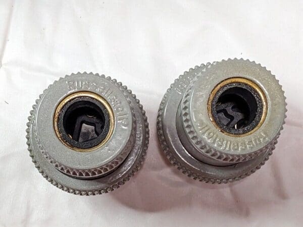 Thomas & Betts Male Plugs FS/FD 10A 600VAC 20A 250VAC 2P3W QTY 2 3720-RS