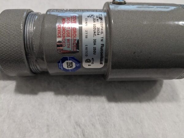 Thomas & Betts/Russellstoll Connector Plug 1/pkg 30A 250V 3934