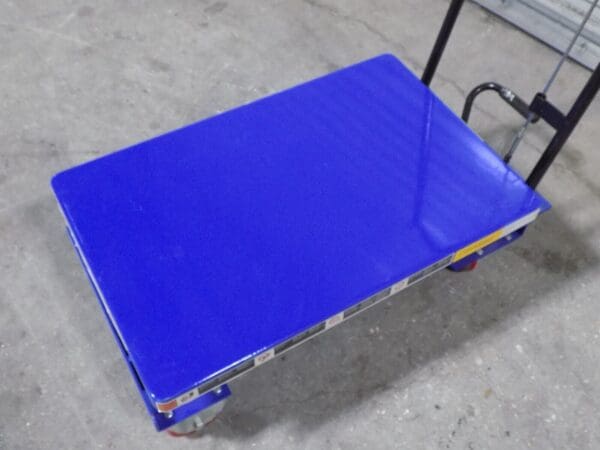 WorkSmart Hydraulic Scissor Lift Cart 440 lb Cap 27 x 17 Platform DAMAGED