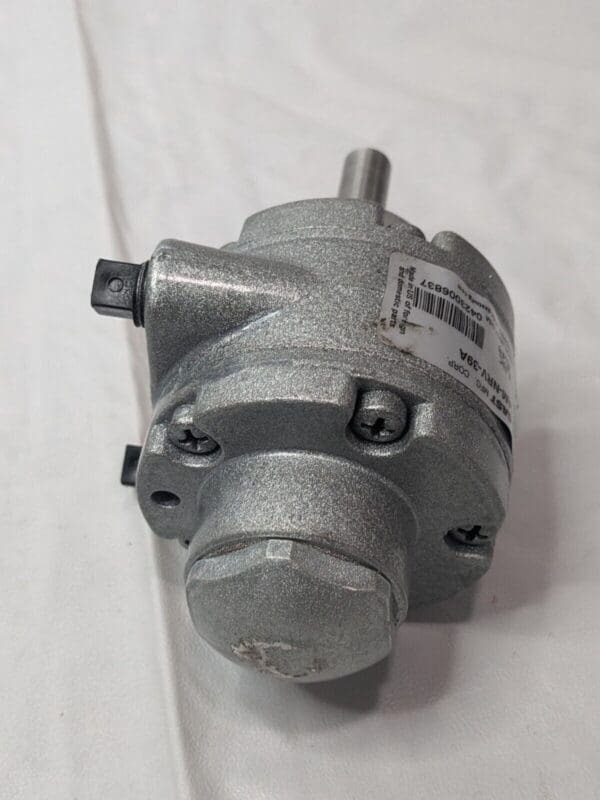 GAST Reversible Hub Air Actuated Motor 1AM-NRV-39A