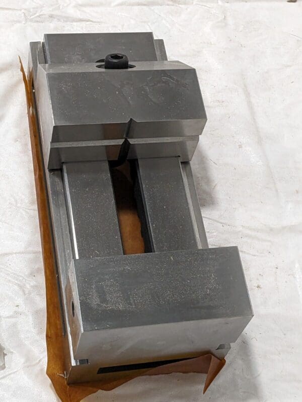 Toolmaker's Vise 4" Jaw Width, 4-7/8" Jaw Opening Cap. 1428-9240