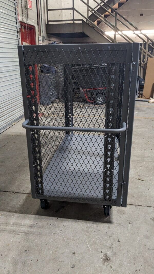 DURHAM Mesh Welded Steel Security Truck 2,000 lb Capacity 66-1/2 x 32 x 56-7/16"