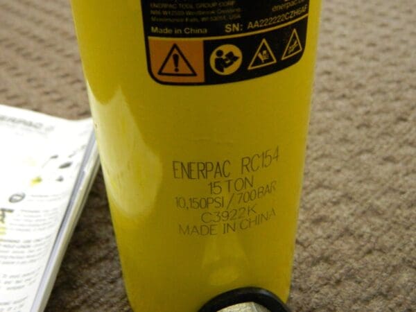 ENERPAC Portable Hydraulic Cylinder: Single Acting, 12.57 cu in Oil Capacity