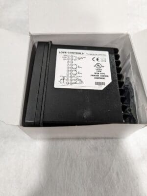 Love Controls Series 8c 1/8 DIN Temperature Controller 8C-3