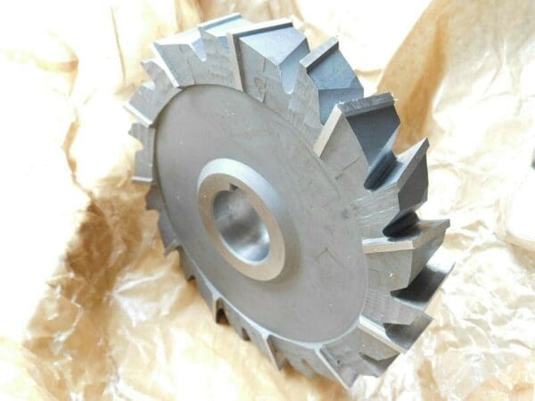 MHC Cobalt Side Milling Cutter 6" Dia X 1" W x 1-1/4" Arbor 22 Teeth 321-6649