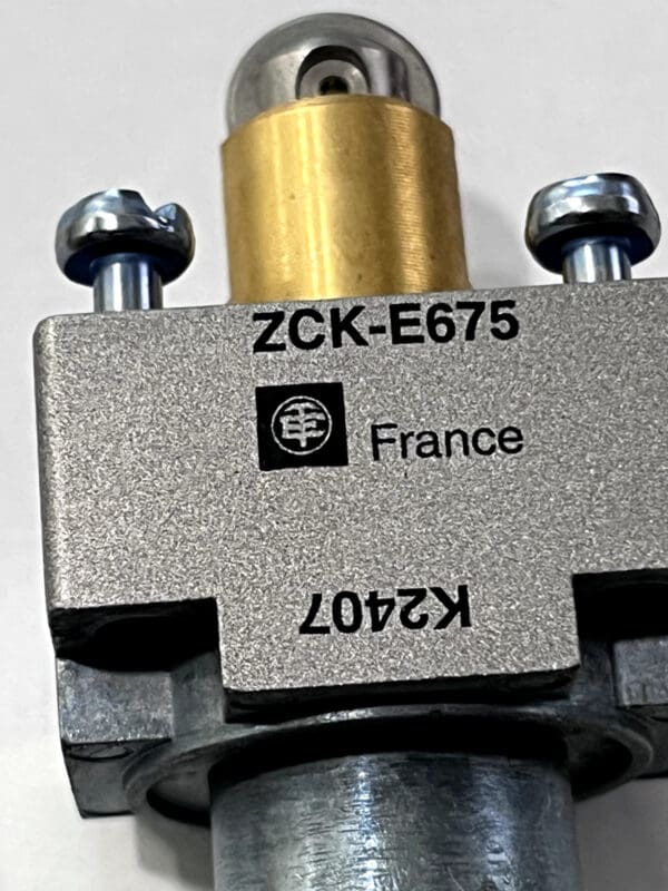 ZCKE675 TELEMECANIQUE SENSORS 3.7 Inch Long, Limit Switch Head