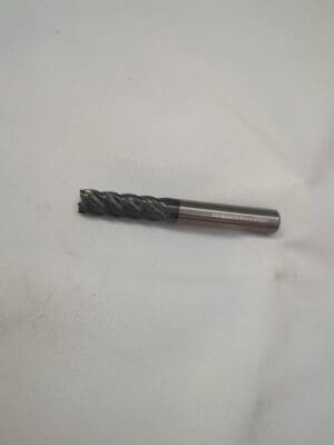 KENNAMETAL Corner Radius End Mill: 10 mm Dia, 30.00 mm LOC 5fl 6763960