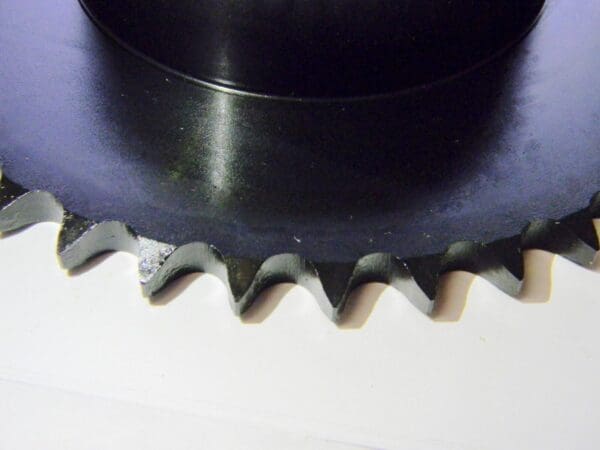 BROWNING Bushed Roller Chain Sprocket: 40 Teeth, 5/8" Pitch, 2-11/16" Bore Dia