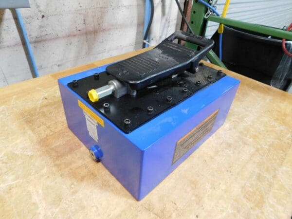 WorkSmart Air-Hydraulic Pump & Jack 10,000 psi 59754879 PARTS/REPAIR