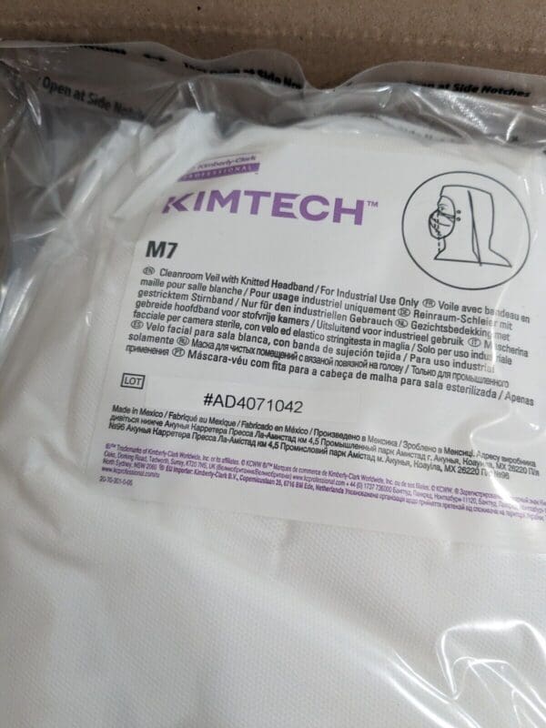 KIMTECH M7 Cleanroom Veil with Snaps, 150 ct Sealed 62751