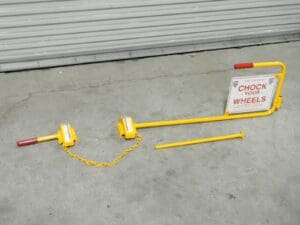 Vestil Universal Steel Rail Wheel Chock w/ Flag Rail Chock Combo SRC/FRC