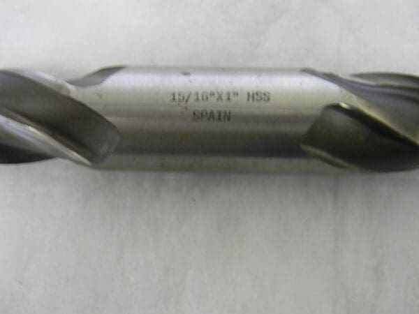 Pro-Grade HSS Double End Mill 15/16” RH 4Fl 1-7/8” LOC 6-3/8” OAL 41117714