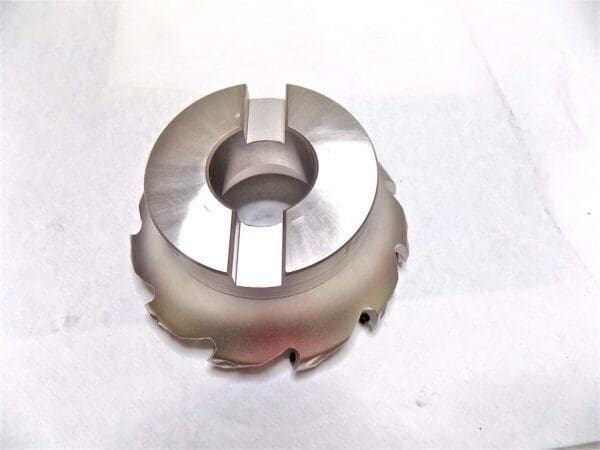 Hertel Angle Face Mill 4" Dia x 1.25" Hole x 2" OAH 11T 45717352